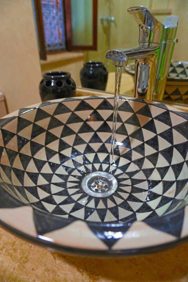 Dar Fama Bed & Breakfast Tétouan Eksteriør bilde